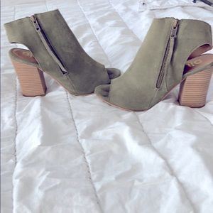 Size 7.5 diba mules-worn twice